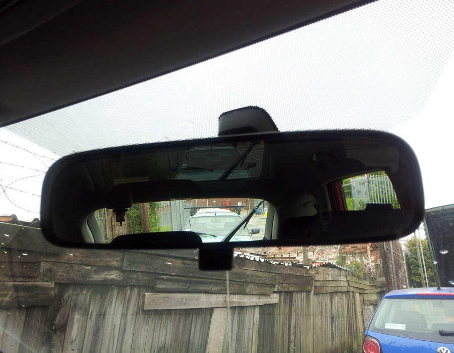 Honda FRV I-VTEC SE rear-view-mirror
